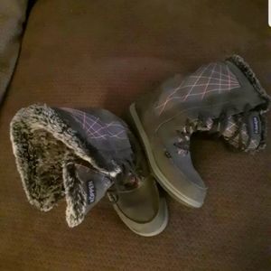 Koppen Brisen Winter Boots Sz 8.5 Dark Gray Pink Accent KPN9436-2 SUPER CLEAN